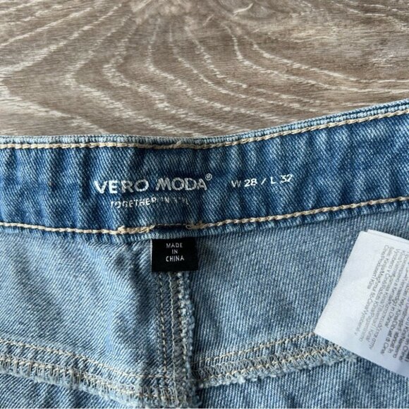 Vero Moda Ruffle Ankle Blue Jeans - Picture 4 of 14